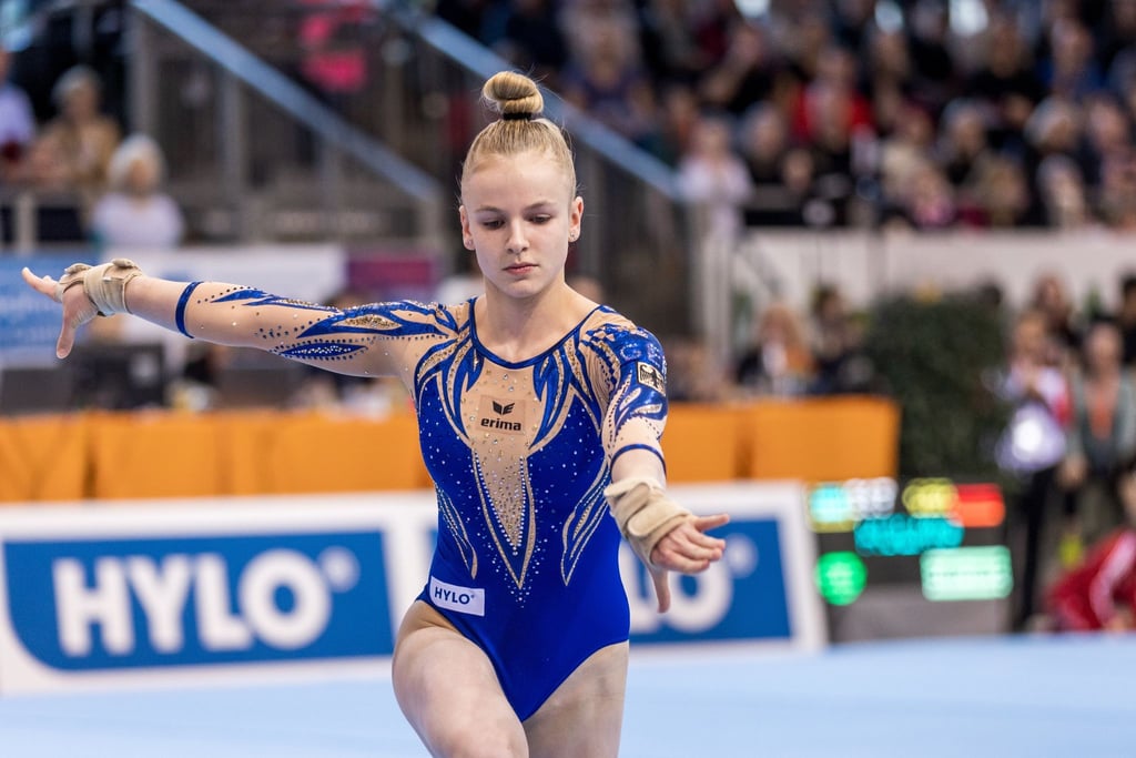 Die 16-jährige Anna-Lena König siegte bei der EM-Qualifikation in Frankfurt/Main mit 50,40 Punkten.