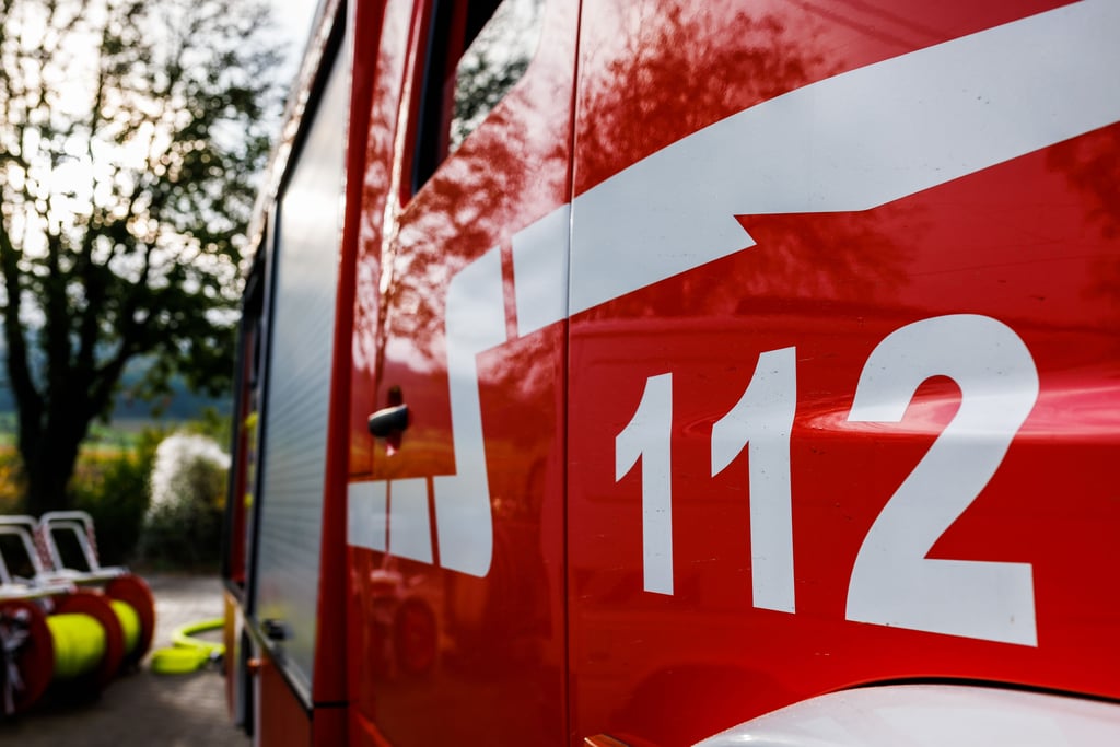 Die Feuerwehr Sangerhausen hat am Samstag eine 33-Jährige aus der Toilette von McDonalds befreien müssen.