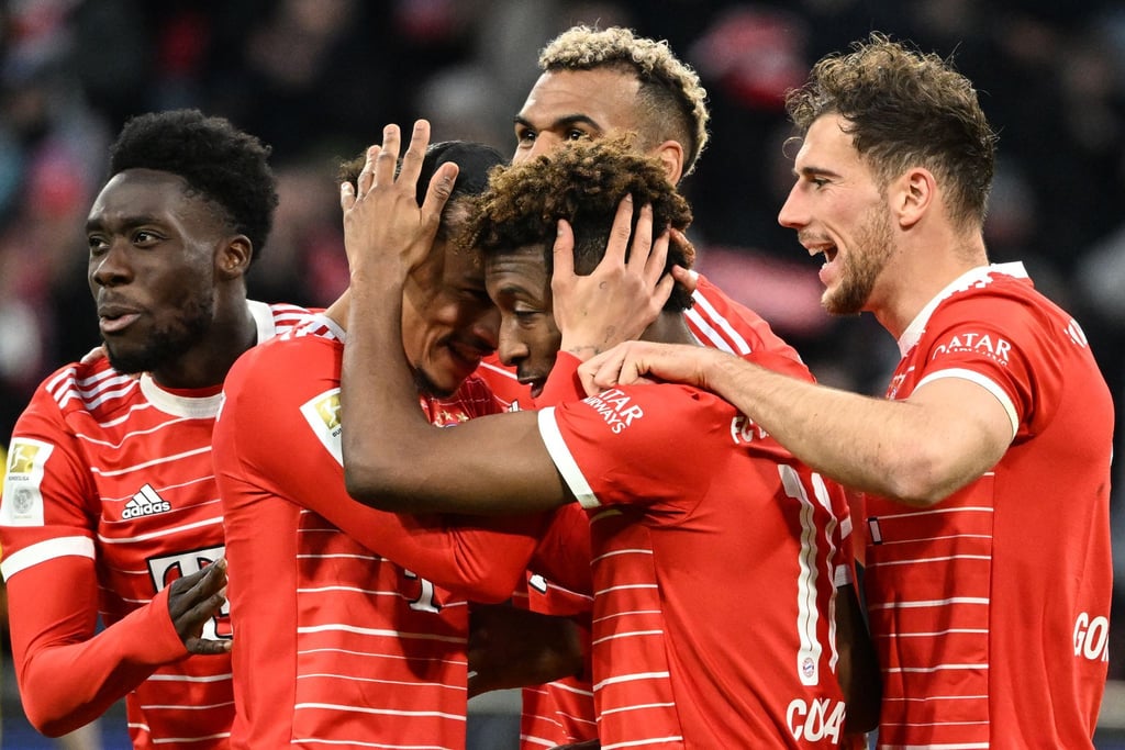 Der FC Bayern hat nach dem 4:2 gegen Borussia Dortmund wieder die Tabellenführung übernommen.