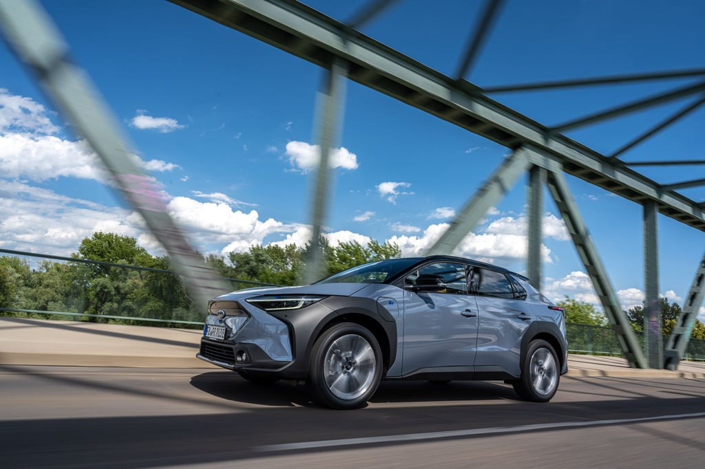 Mit dem Solterra bringt Subaru endlich sein erstes Elektroauto auf den Markt. Als Vorlage diente der Toyota Bz4X.