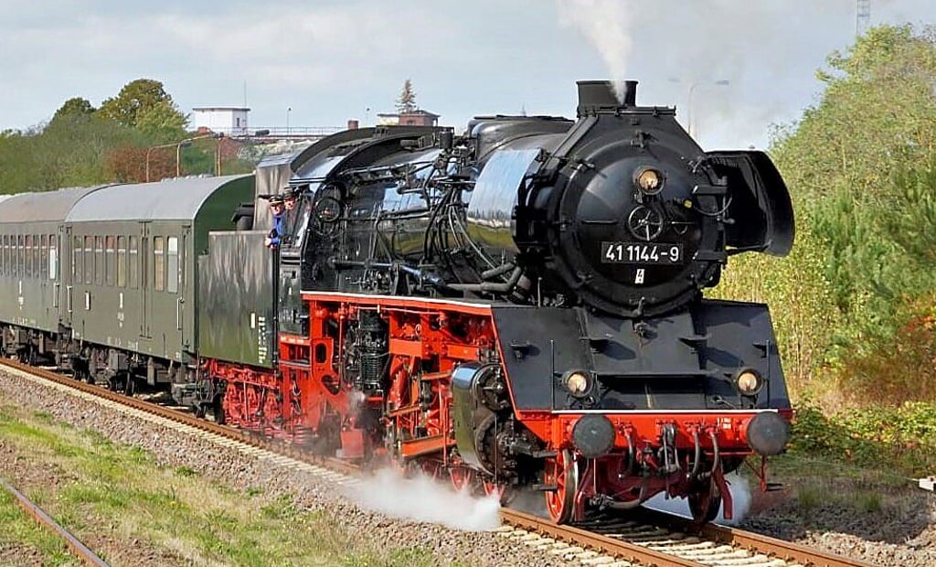 Am 13. und 14. Mai können Eisenbahnfans mit dieser alten Dampflok (Baujahr 1941) von Oebisfelde nach Haldensleben und wieder zurück fahren.