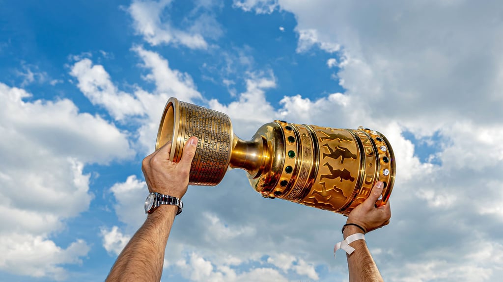 Die Hände zum Himmel: RB feierte den DFB-Pokal.