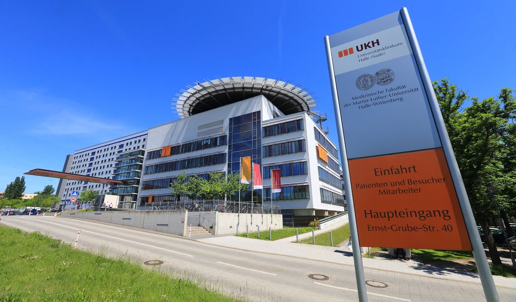 Zholina Shukuri hat gerade das zweite Lehrjahr ihrer Ausbildung am Uniklinikum Halle begonnen.