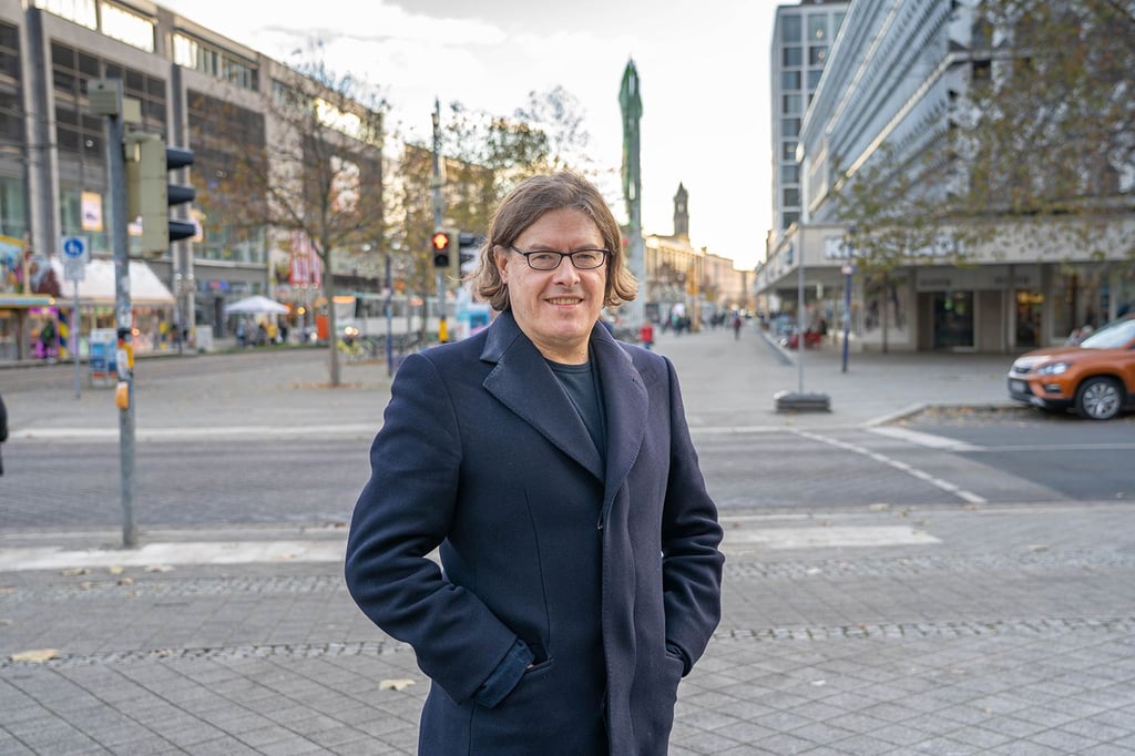 Akos Doma ist derzeit Stadtschreiber in Magdeburg.