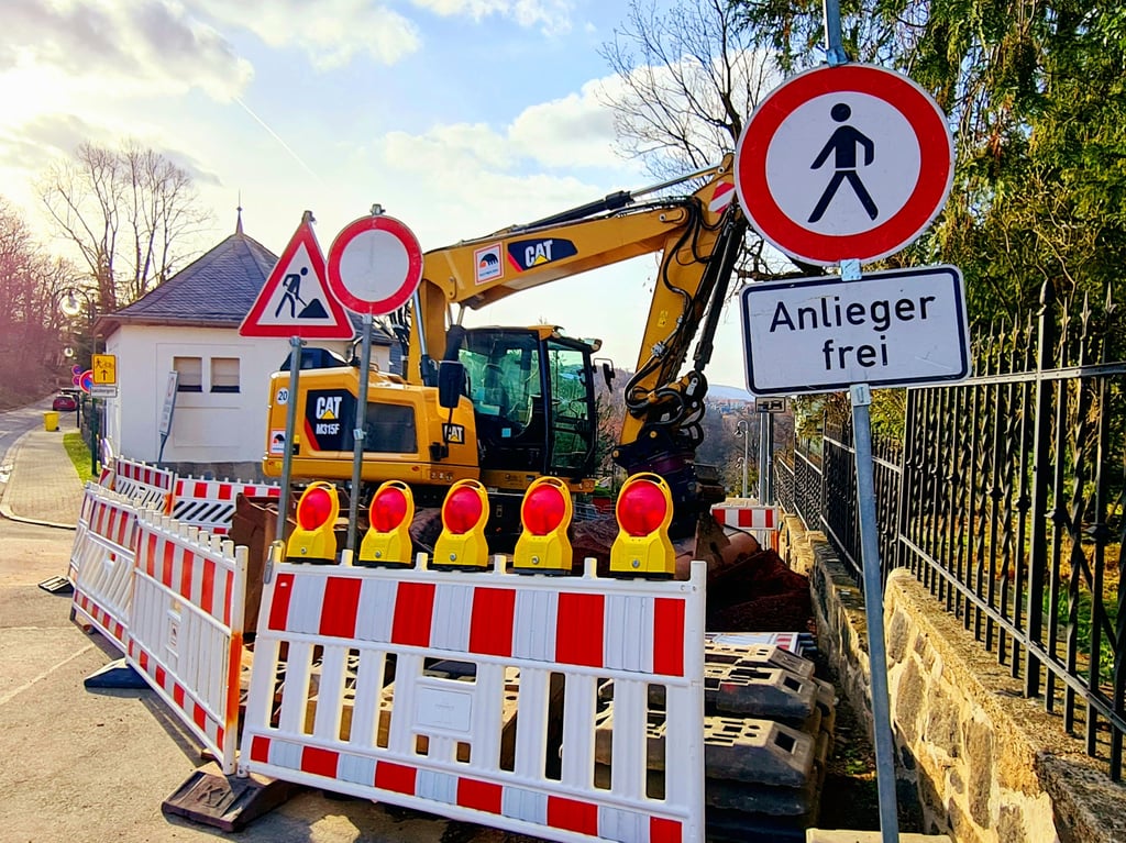 Wegen der Dauerbaustelle in der Louis-Braille-Straße in Wernigerode ist hier seit Langem keine Durchfahrt möglich.