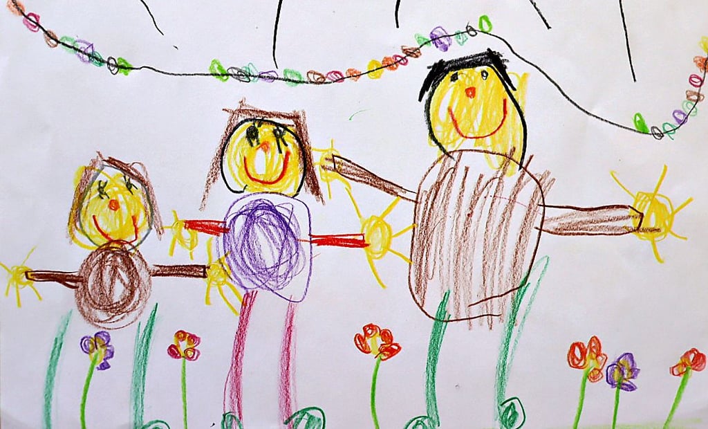 Am 3. Mai feiert die Klötzer Kita Spatzennest ihr 50-jähriges Bestehen. Die Einladungskarten haben Amelie Gläß und Lennja Draffehn gestaltet.