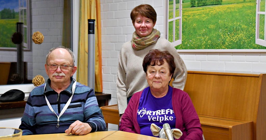 Dank eines Cochlea-Implantats können Hans-Joachim Mally, Manja Schachel und Helga Noah (rechts)wieder hören.