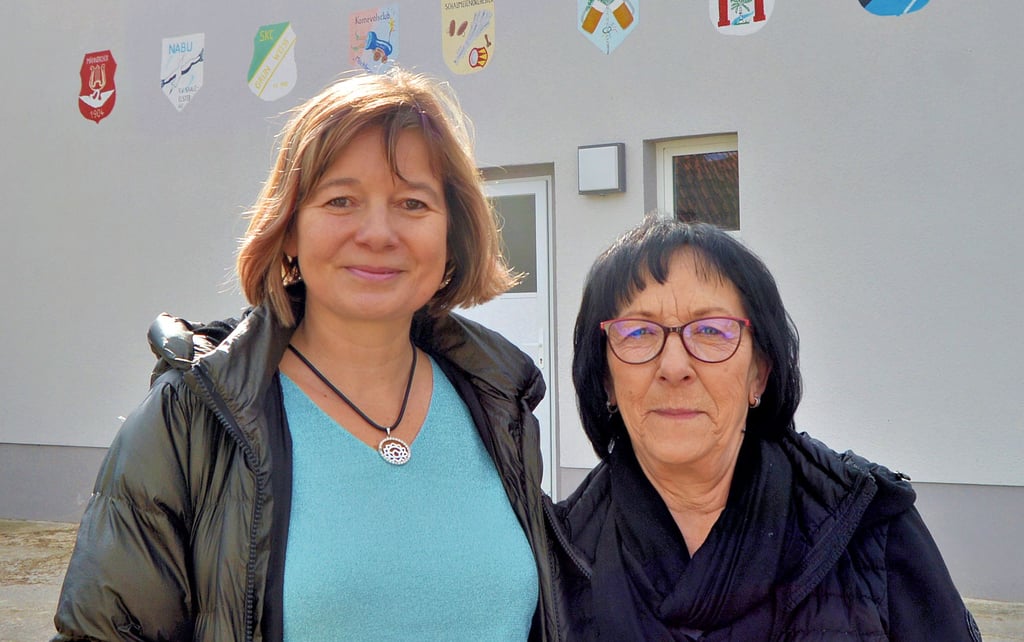 Sandra Schneider (links) und Adelheid Schmidt gehören zu den Gründungsmitgliedern des Heimatvereins Taucha.