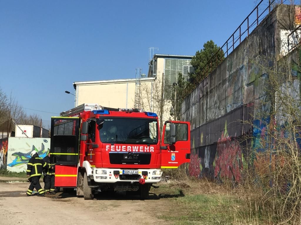 Die Freiwillige Feuerwehr Sangerhausen rückte zu einem Brand in der Pösselstraße aus.