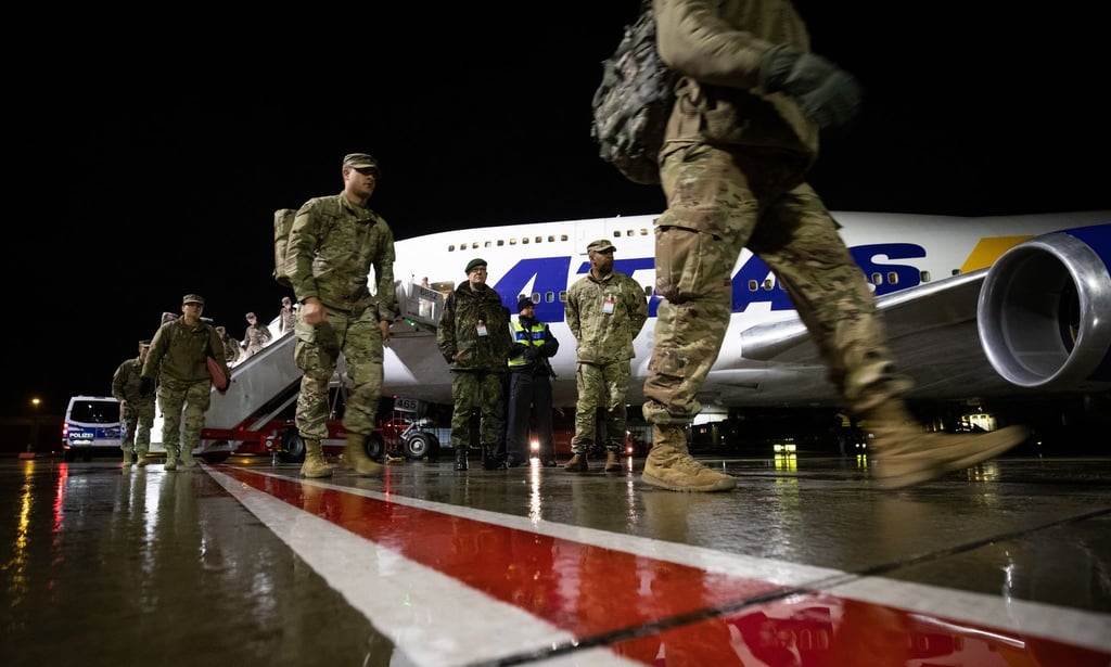 US-Soldaten bei ihrer Ankunft in Deutschland zum „Defender“-Manöver im Jahr 2020.