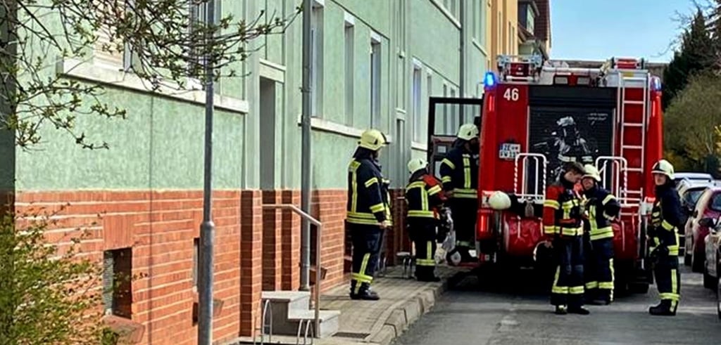 Neben der Polizei und dem Rettungsdienst waren am Karfreitag drei Ortsfeuerwehren in der Damaschkestraße in Einsatz.
