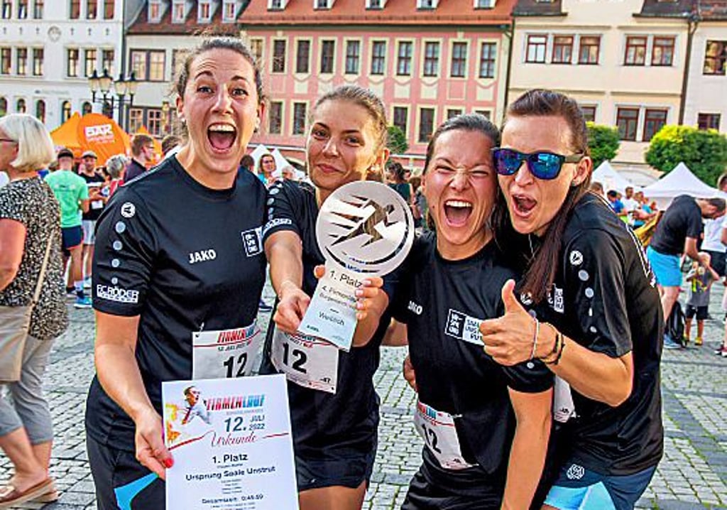 Freude über 2022er-Sieg: das Team von „Ursprung Saale-Unstrut“.