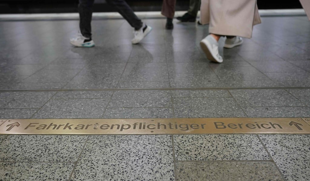 Die Landesregierungen von Berlin und Bremen hatten bei der Justizministerkonferenz im vergangenen Juni einen Antrag zur Entkriminalisierung des Fahrens ohne Fahrschein eingereicht.