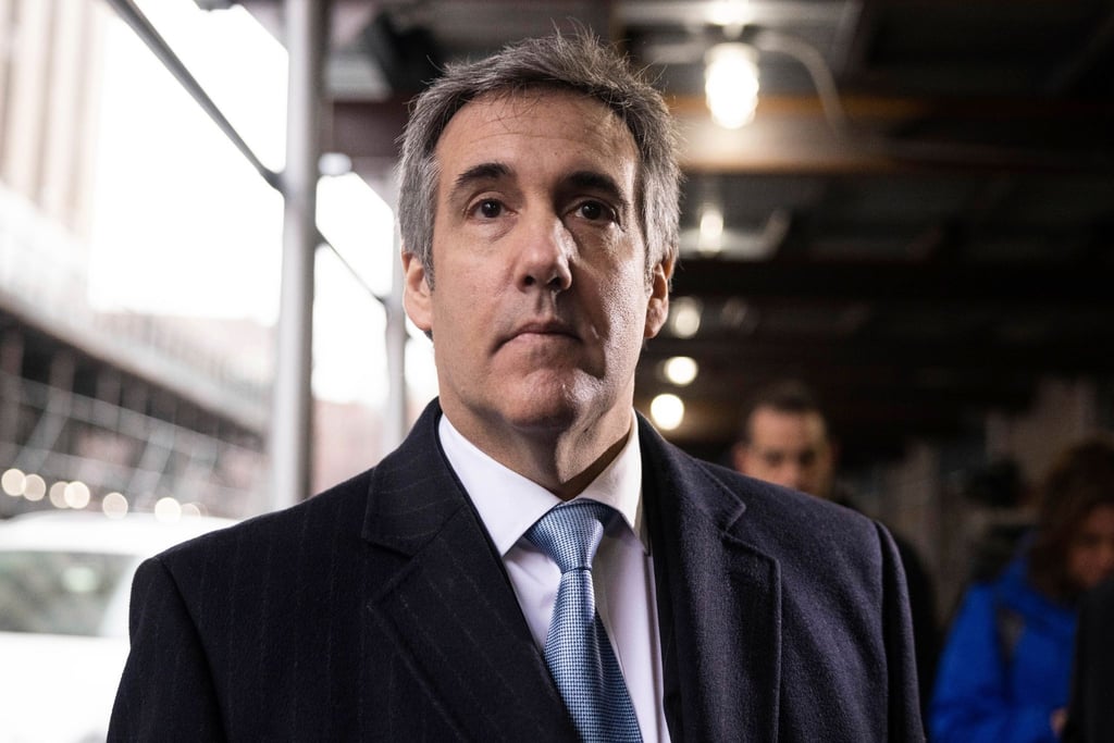 Michael Cohen verlässt das Büro des Staatsanwalts, nachdem er vor einer Grand Jury in New York ausgesagt hat. Der ehemalige US-Präsident Trump verklagt inmitten rechtlicher Turbulenzen seinen ehemaligen Anwalt.