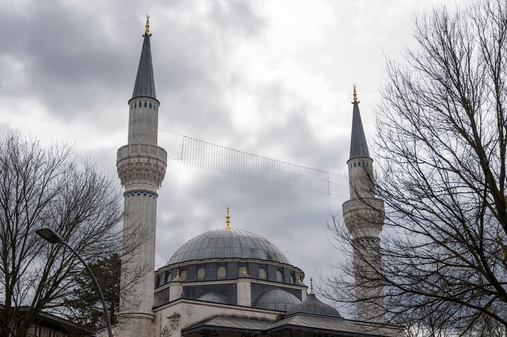 In der Ditib-Sehitlik Moschee findet eine Beerdigungszeremonie für den im Grunewald getöteten Taxifahrer statt.