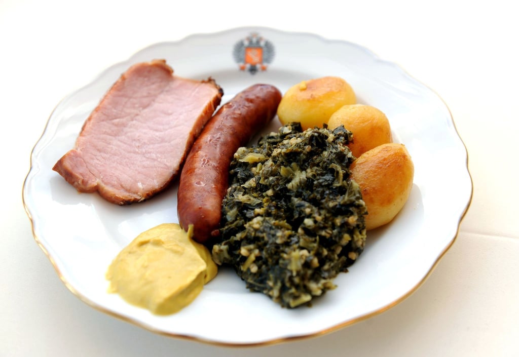 Kasseler als Teil eines deftigen Gerichts - das mögen so einige gerne. Auf den Grill oder in die Pfanne sollte man es aber nicht legen.