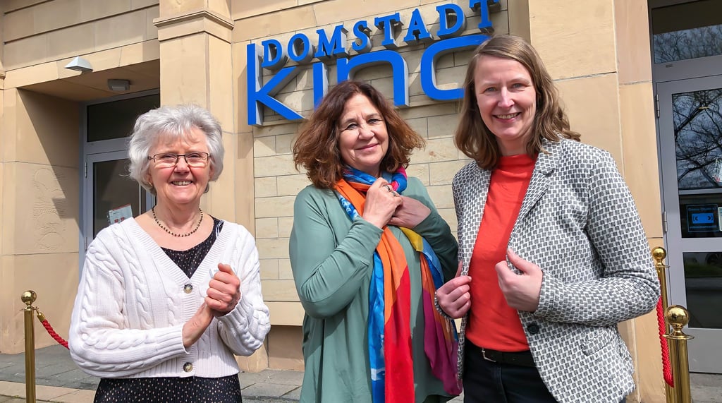 Halina Czikowsky, Ute Lubosch und Stefanie Eckert (v.l.) bei der Eröffnung der Defa-Filmtage