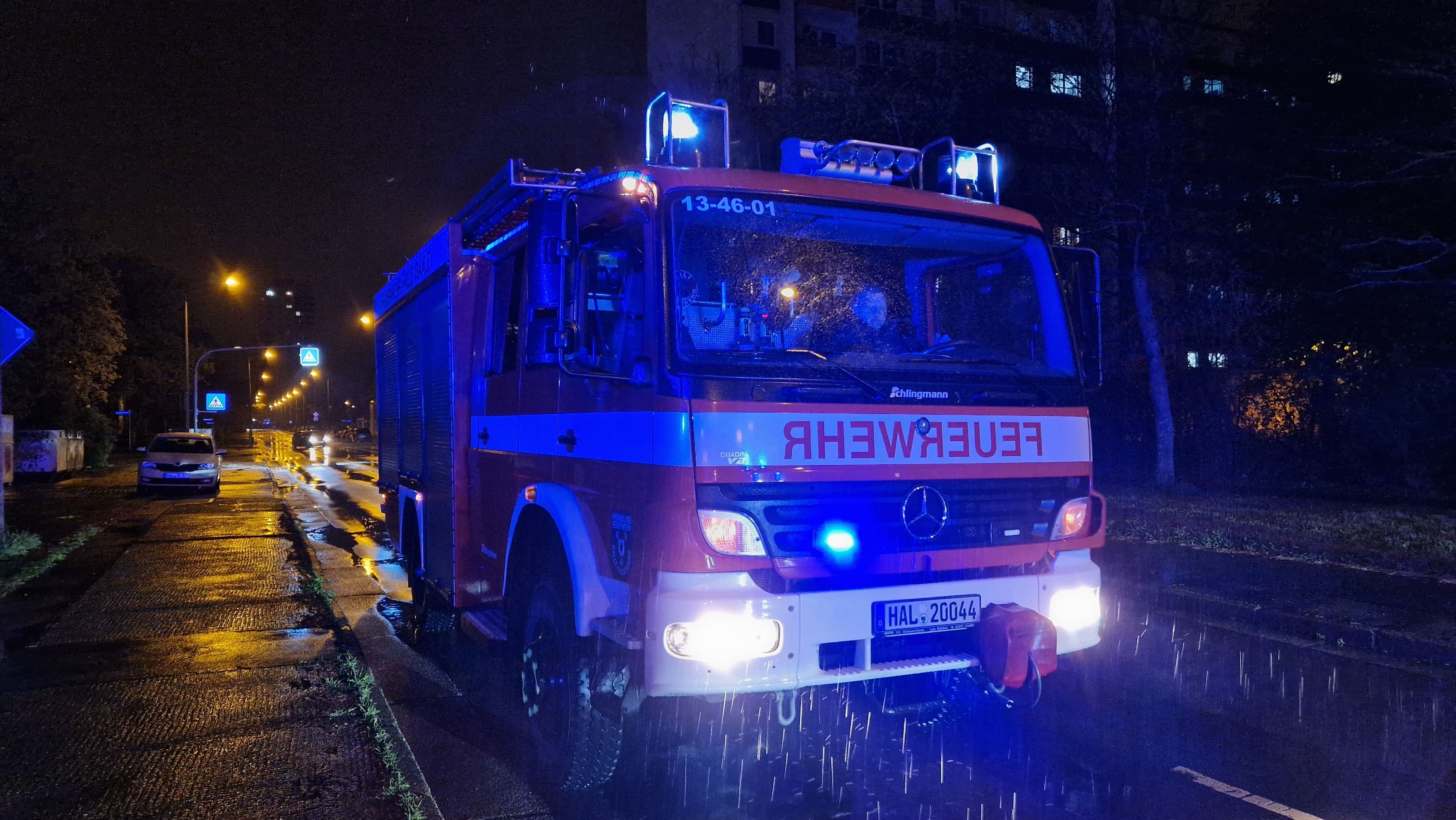 Feuerwehreinsatz: Verletzte Bei Brand: Kinderwagen In Halle-Neustädter ...