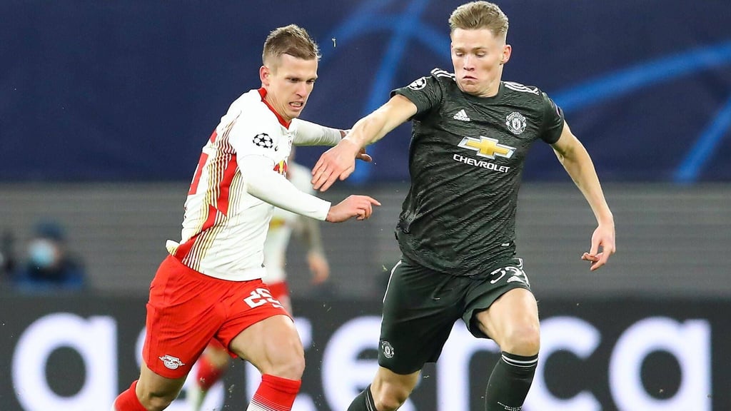 Dani Olmo könnte auch nach England wechseln. Hier im Spiel gegen United.