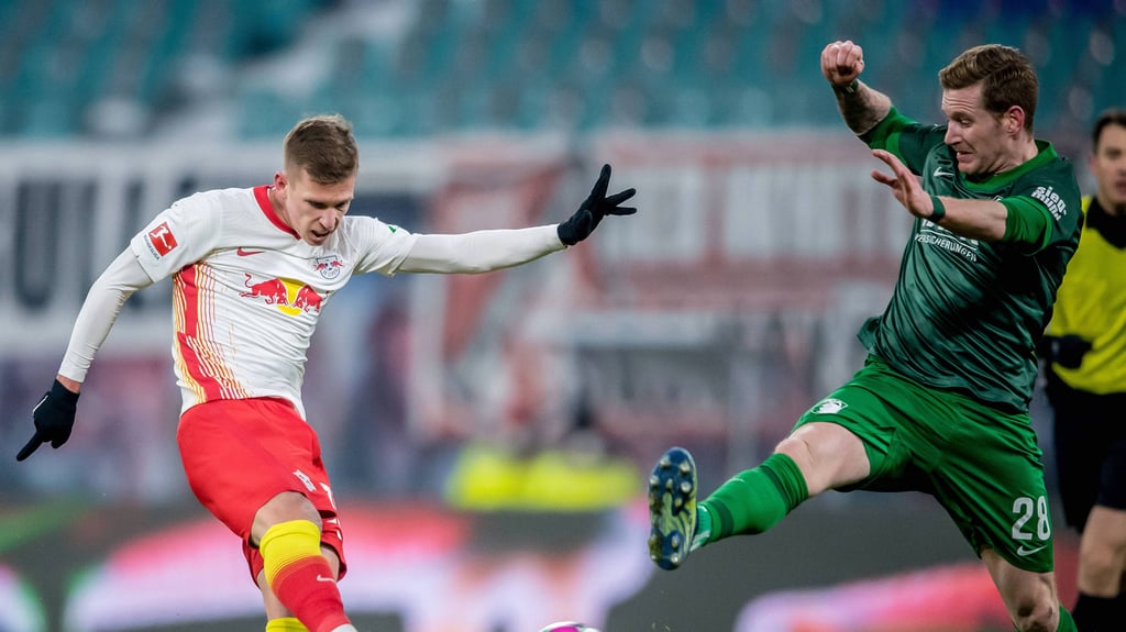 RB-Profi Dani Olmo wird gegen Augsburg in der Startelf stehen