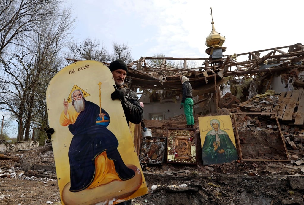 Eine orthodoxe Kirche in Kamyshevakha wurde durch eine russische Rakete zerstört.