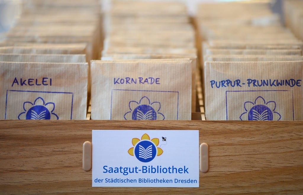 Ziel der Saatgut-Bibliothek ist der Erhalt von alten, seltenen Sorten sowie die Förderung der Pflanzenvielfalt in der Stadt.