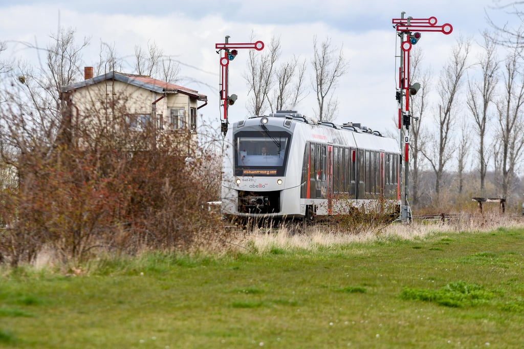 Der RB 36 des Bahnunternehmens Abellio wird in den nächsten Tagen zwischen Haldensleben und Magdeburg immer wieder ausfallen.