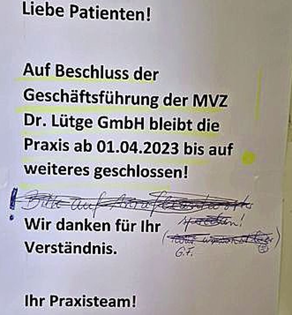 Dieser Zettel informierte die Patientinnen in Staßfurt.