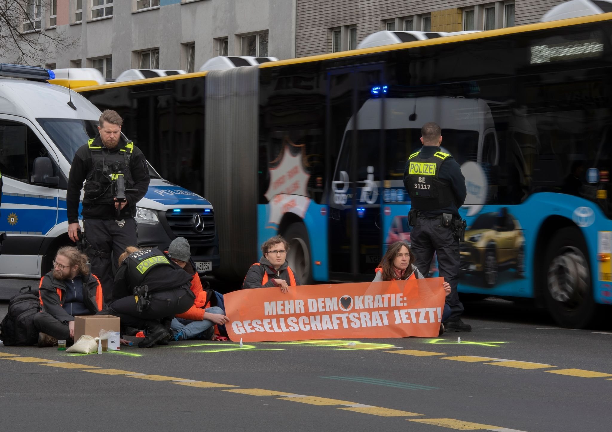 Klimaprotest: Aktivisten Wollen Hauptstadt Unbefristet Lahm Legen