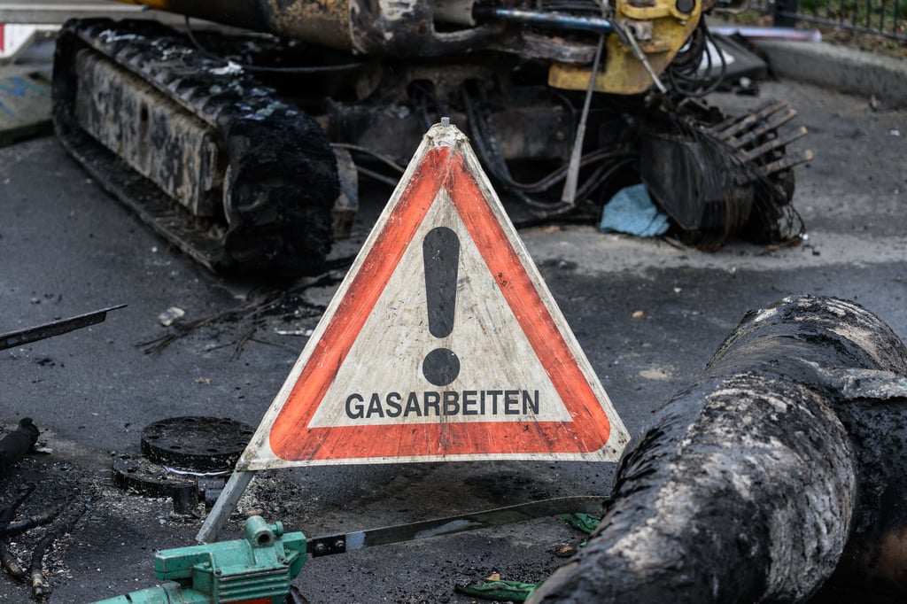 Die Stadtwerke verlegen in Haldensleben neue Gas-, Strom- und Wasserleitungen.