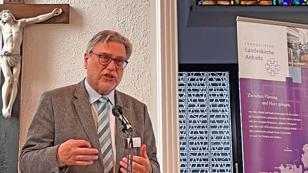 Frühjahrssynode in Dessau Landeskirche Anhalt plant größere Verbünde