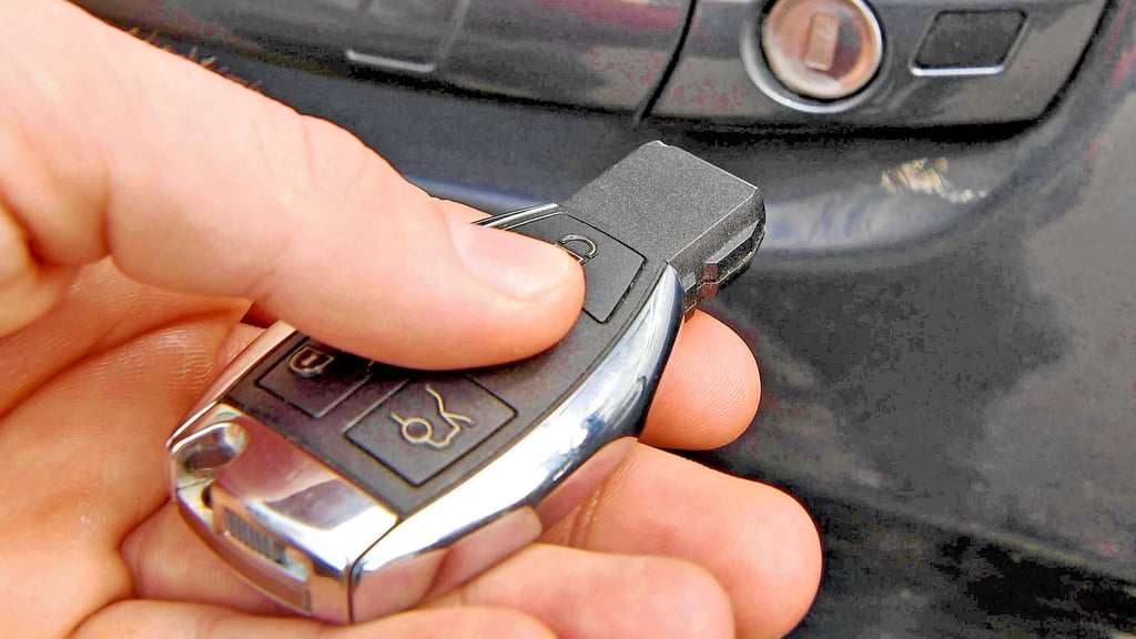 Autodiebstahl: Diebe stehlen Pkw mit Keyless Go – Schutz-Tipps für