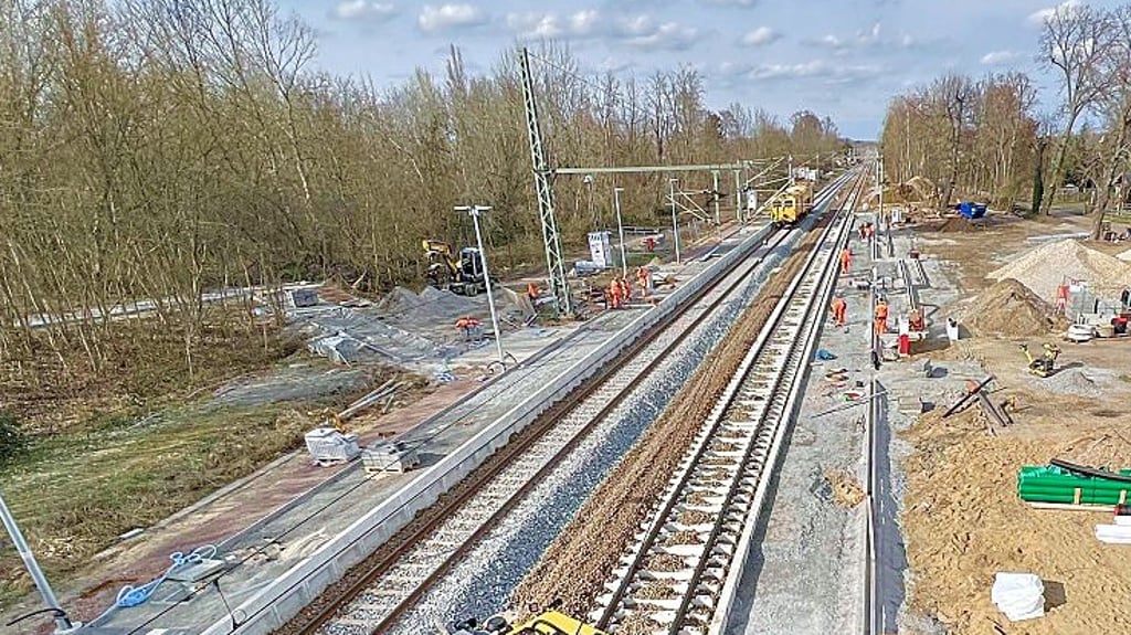 Im Zuge der Sanierung der Bahnstrecke zwischen Wolfen und Dessau wird auch der Haltepunkt in Jeßnitz erneuert.