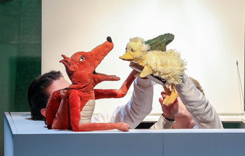 „Alle seine Entlein“ wird im Puppentheater Magdeburg gezeigt.