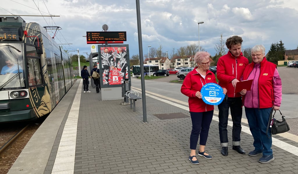 ACE-Parplatztest in Halle. In Büschdorf liegt eine gute Anbindung an den ÖPNV vor.
