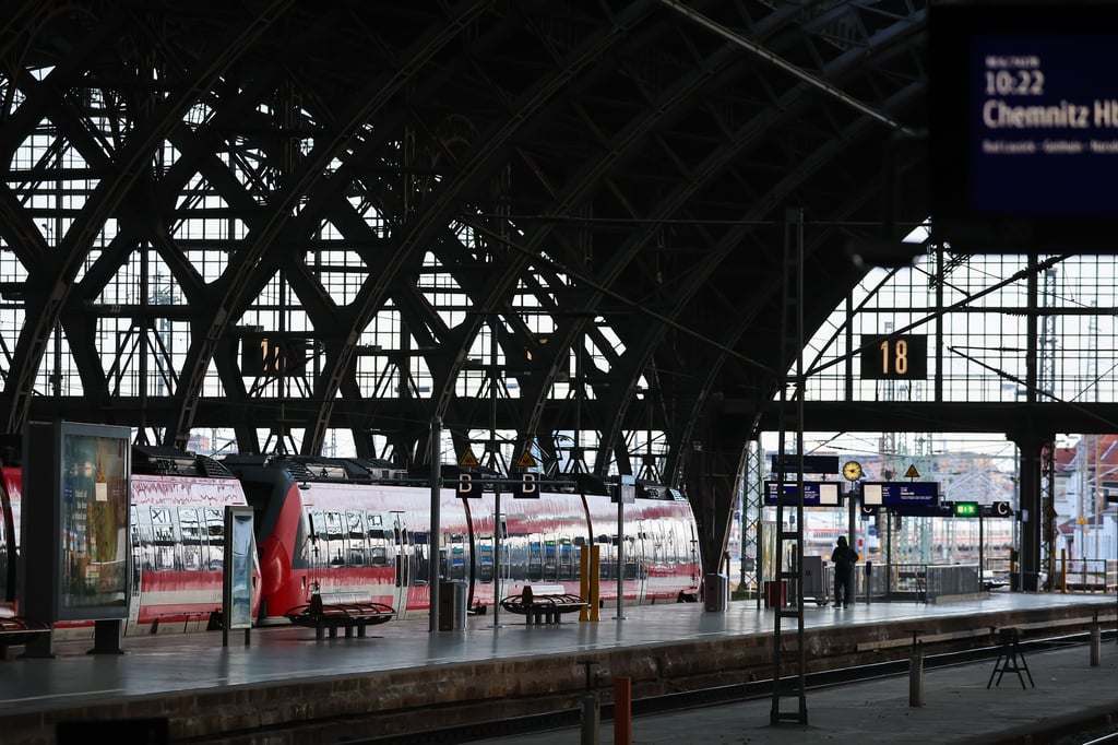 Das Fundbüro am Leipziger Hauptbahnhof hatte auch 2023 allerhand zu tun.
