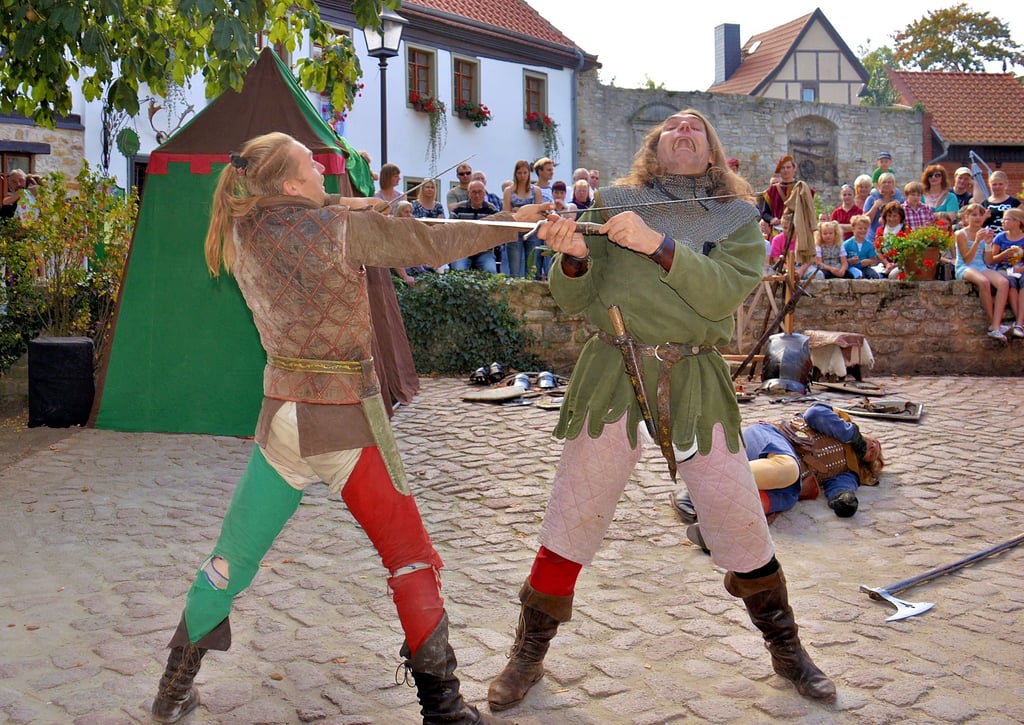 Nach vielen Bemühungen ist es gelungen, den Kontakt zu den tschechischen Akteuren, die traditionell auf dem Kirchhof und am Museum ihre Zelte aufschlagen werden, wieder herzustellen.