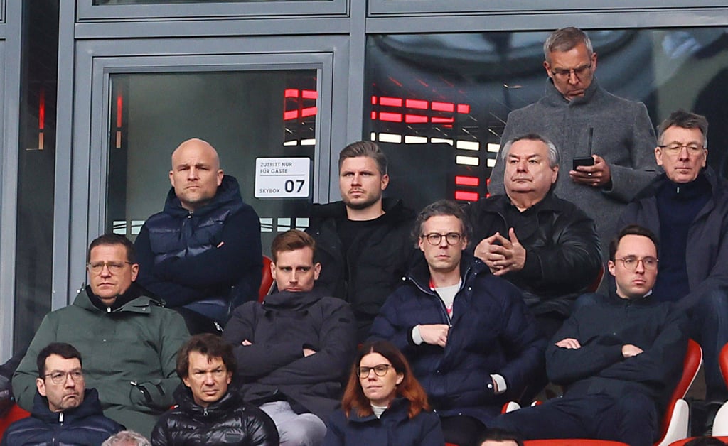 Nur Waldemar Hartmann hat (noch) kein Amt bei RB: Rouven Schröder, Felix Krüger (obere Reihe von links), Max Eberl, Johann Plenge, Max Herwig (mittlere Reihe von links) und Jens May, Matthias Reichwald und Bärbel Milsch (unten von links).