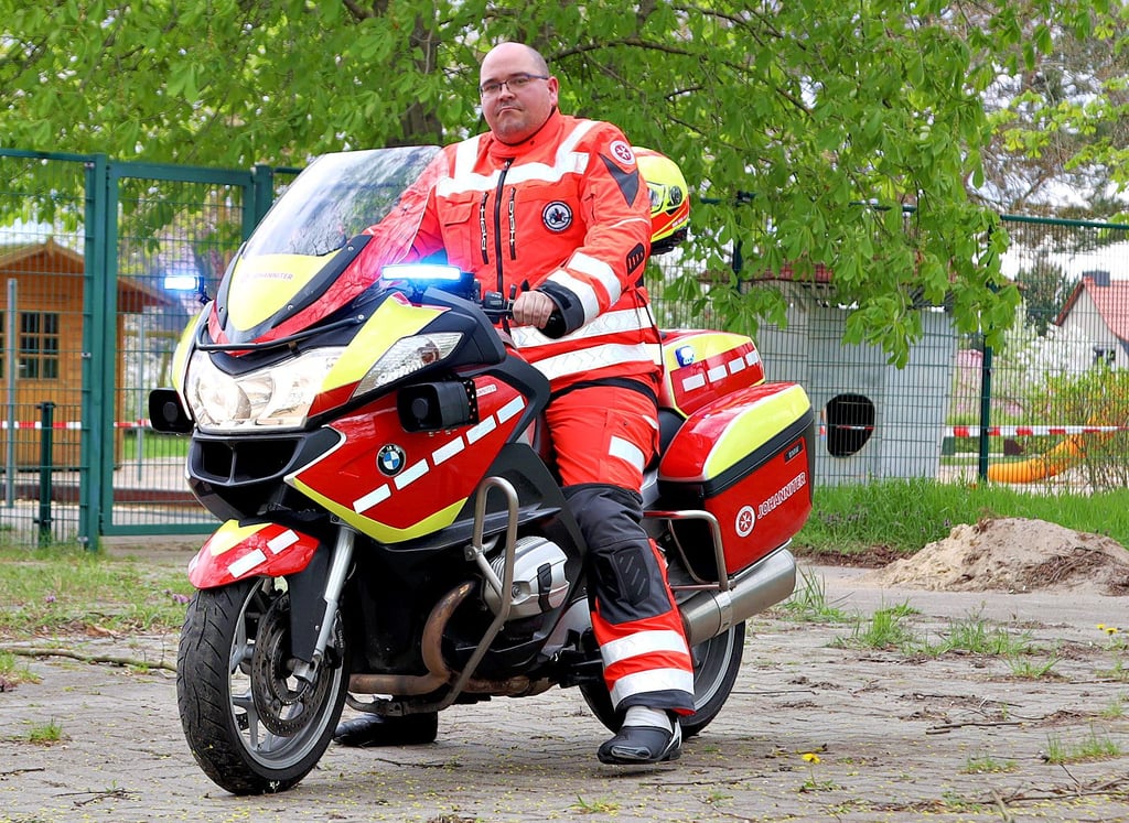 Fabian Harsteln ist der Initiator der neuen Johanniter-Motorradstaffel in Zielitz.