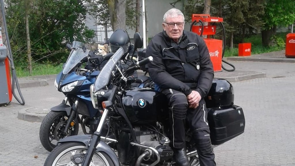 Wolfgang Liehr liebt das Motorradfahren. Das Foto zeigt ihn im vergangenen Jahr bei einer Rast auf dem Weg ins Elbsandsteingebirge.