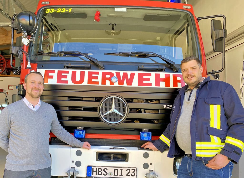 David Lingenover (links) ist Vorsitzender des Fördervereins, dem auch Ortswehrleiter Stefan Thielbeer angehört. Sie wollen die Dingelstedter Wehr unterstützen.