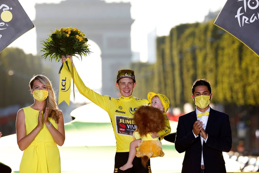Jonas Vingegaard nach dem Sieg bei der Tour de France 2022.