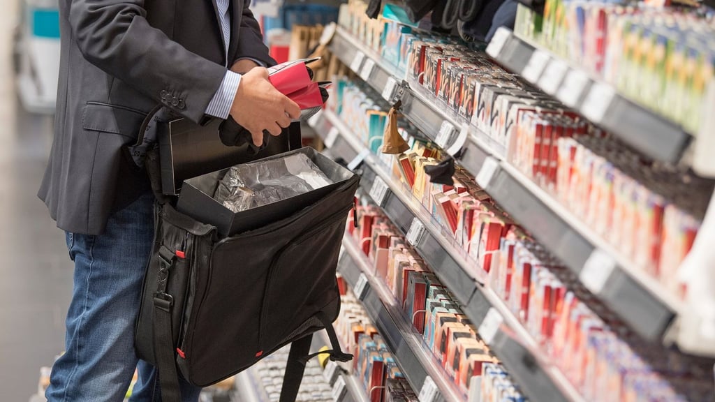 In einem Weißenfelser Drogeriemarkt ist ein Ladendieb gestellt worden (Symbolfoto).