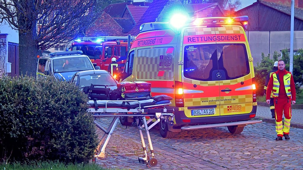 Der Bewohner des Hauses wurde am Einsatzort vom ASB betreut.