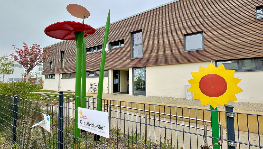 Die Kita „Heide-Süd“ hebt sich mit ihrem offenen Konzept von anderen Einrichtungen in der Stadt ab. Sie ist für den Deutschen Kita-Preis nominiert. Ob sich die hallesche Einrichtung gegen die zehn Finalisten durchgesetzt hat, wird am 16. Mai in Berlin verkündet.