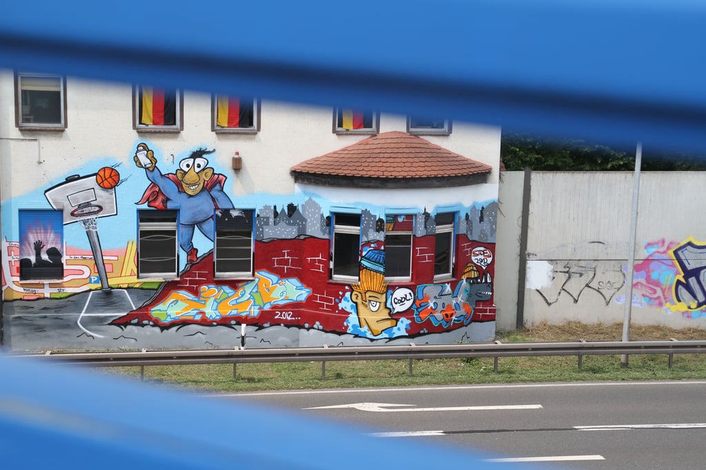 Der Magdeburger Jugendklub "Bauarbeiter", auch als "Weißes Haus" bekannt, wird 40 Jahre alt.