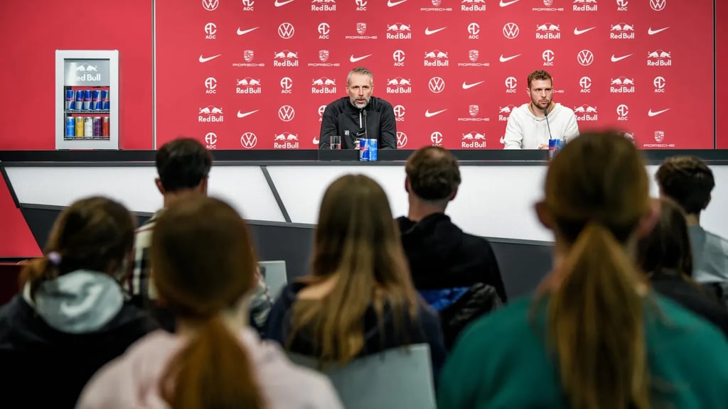Marco Rose wurde von Jugendlichen befragt.