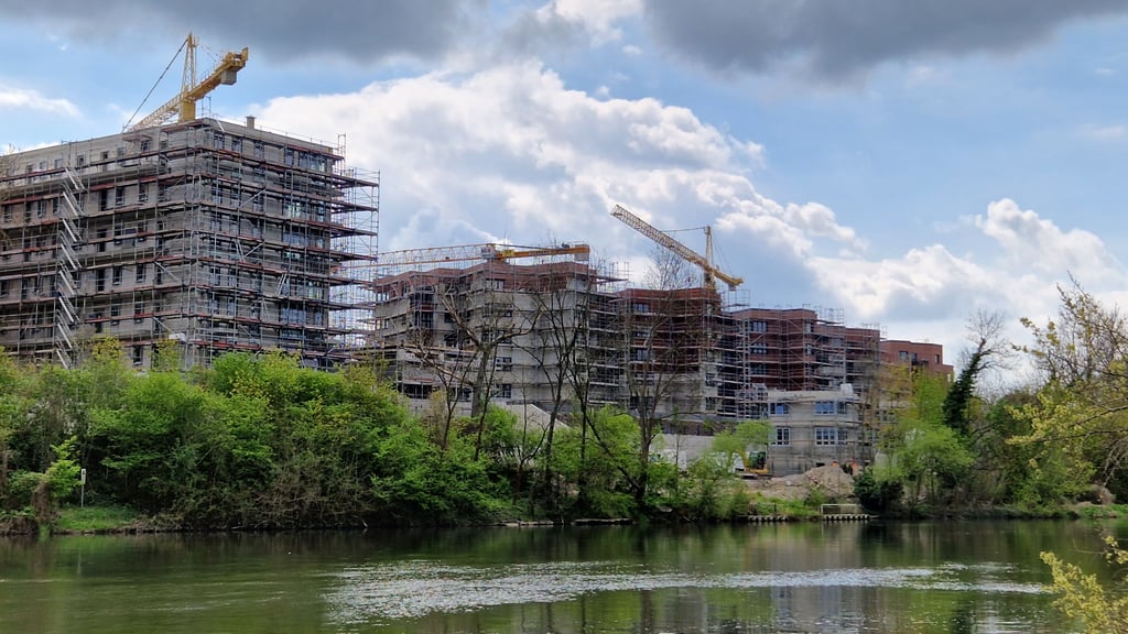 Das neue Quartier „Mühlwerder“ der GWG zwischen Saaleufer und Böllberger Weg in Halle soll bis 2025 fertig werden.