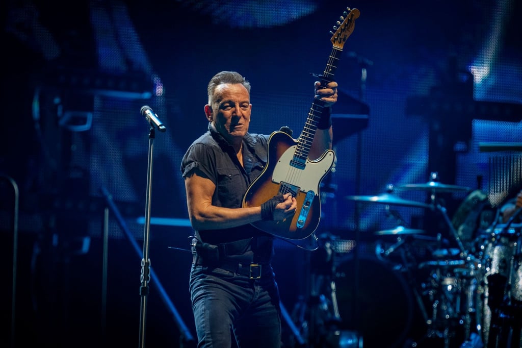 Bruce Springsteen und die E Street Band starten ihre Welttournee im Olympiastadion in Barcelona.