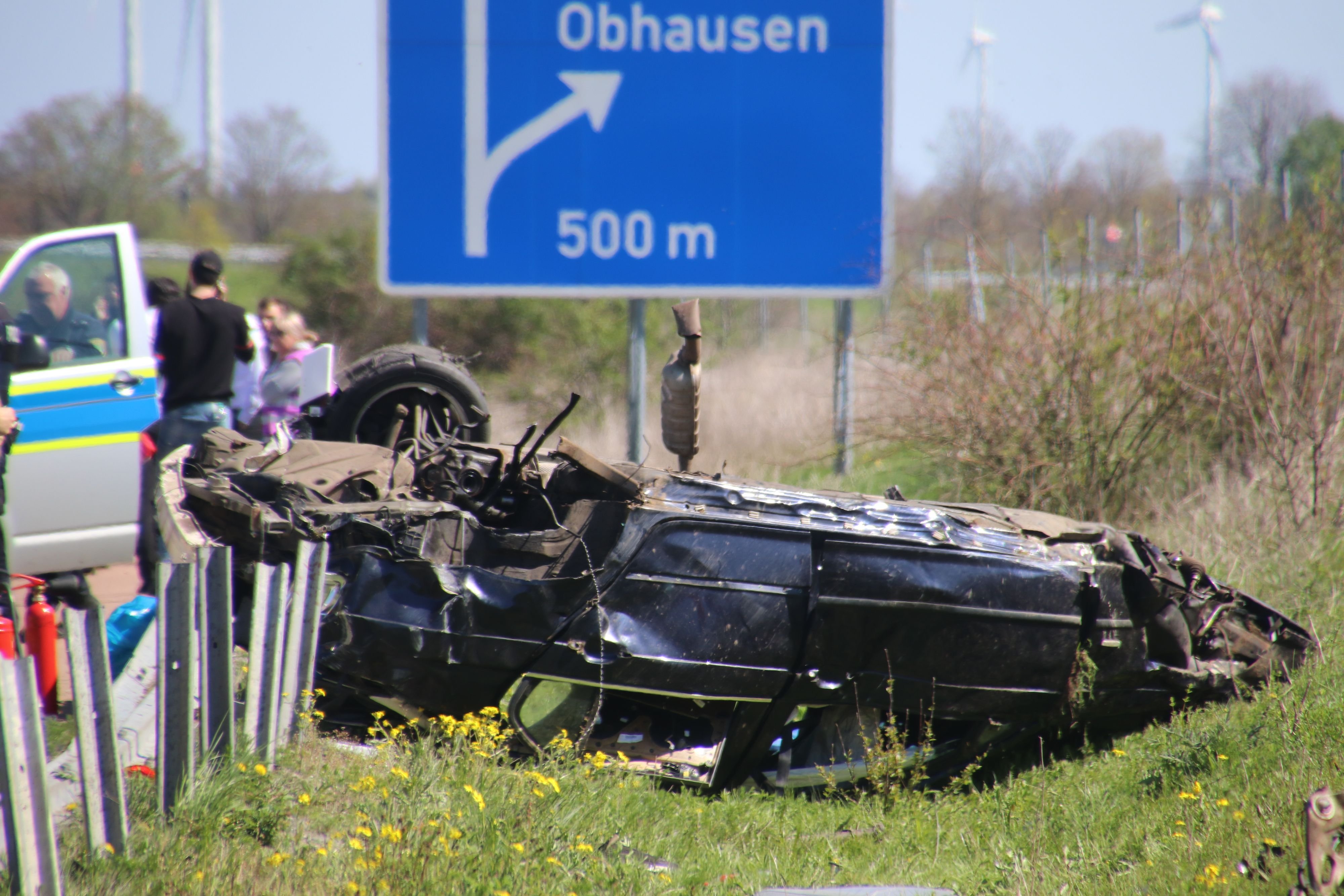 Unfall Auf A38: Autobahn Bei Querfurt Gesperrt - Ein Toter Und Mehrere ...